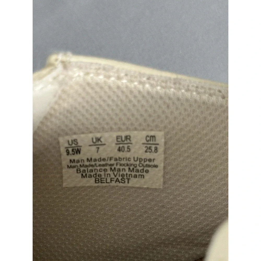 Ryka Women's Belfast Lace Up Water Repellent Boots Cream US 9.5W Wide NWT
